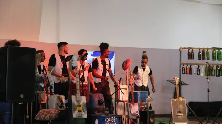 Orquestra de Sucata leva música e sustentabilidade a cinco escolas de Sorocaba