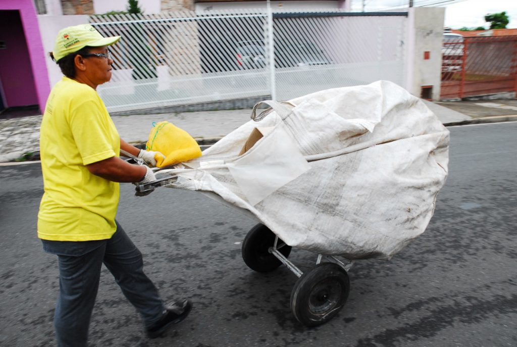 coletores cooperados de materiais recicláveis foto ass imp pref sor | Cidade Sorocaba